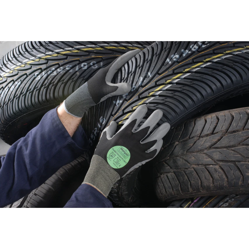 ANSELL 11-421 HyFlex® Mechanical Hazard Gloves, Black/Grey, Nylon Liner, Polyurethane Coating, EN388: 2016, 3, 1, 2, 1, A, Size 7 3 ANSELL 11-421 HyFlex® Mechanical Hazard Gloves, Black/Grey, Nylon Liner, Polyurethane Coating, EN388: 2016, 3, 1, 2, 1, A, Size 7 - Image 3